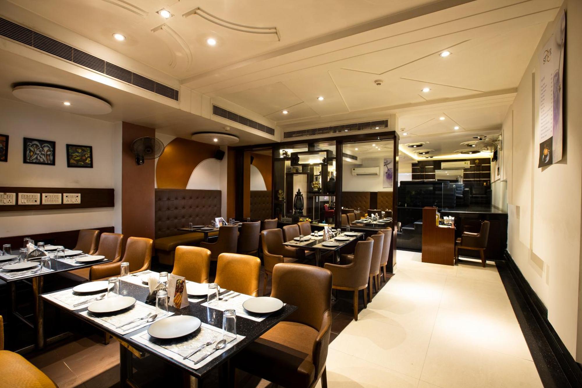 Hotel Aero Star By Star Group New Delhi Eksteriør billede