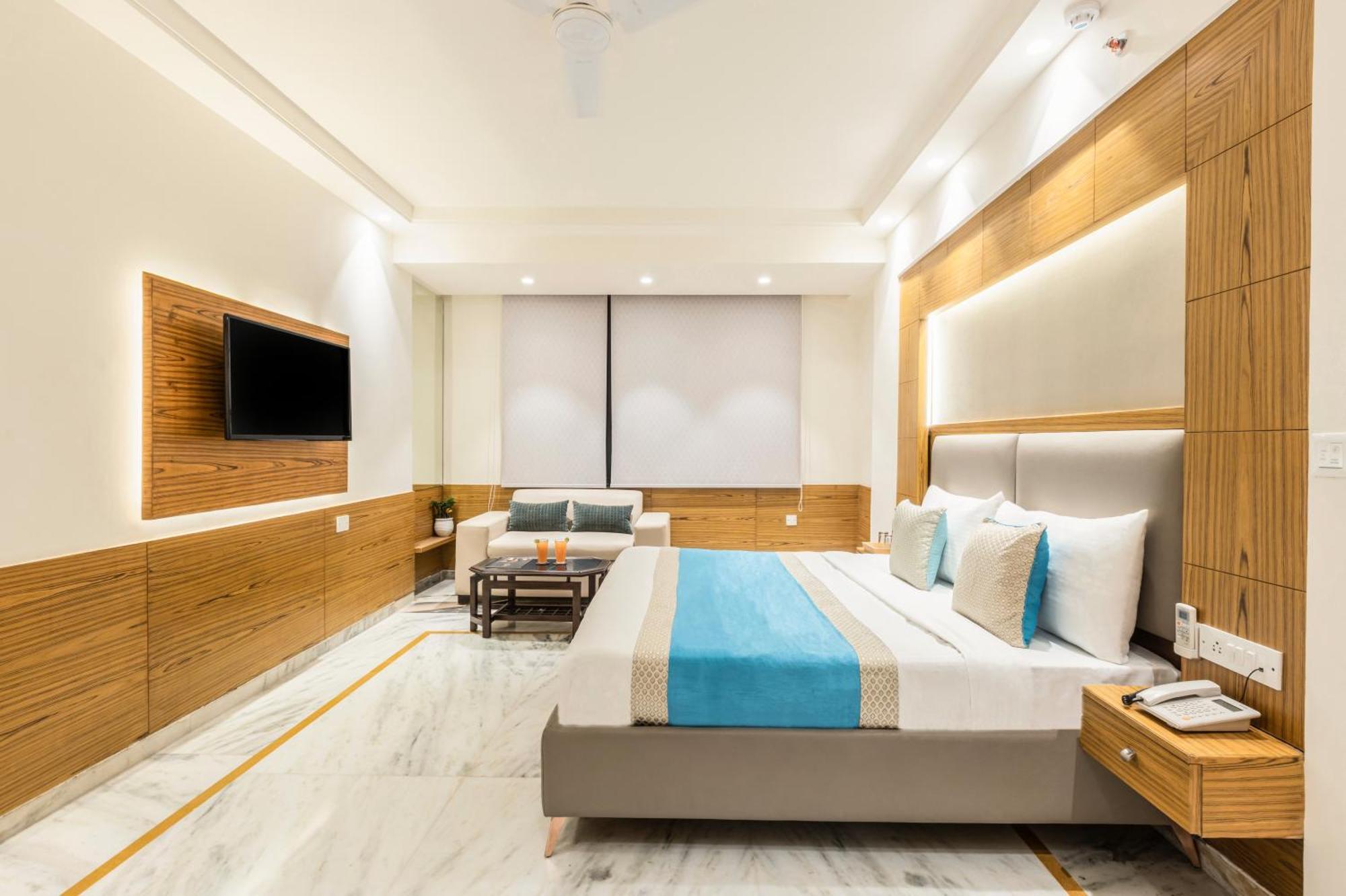 Hotel Aero Star By Star Group New Delhi Eksteriør billede