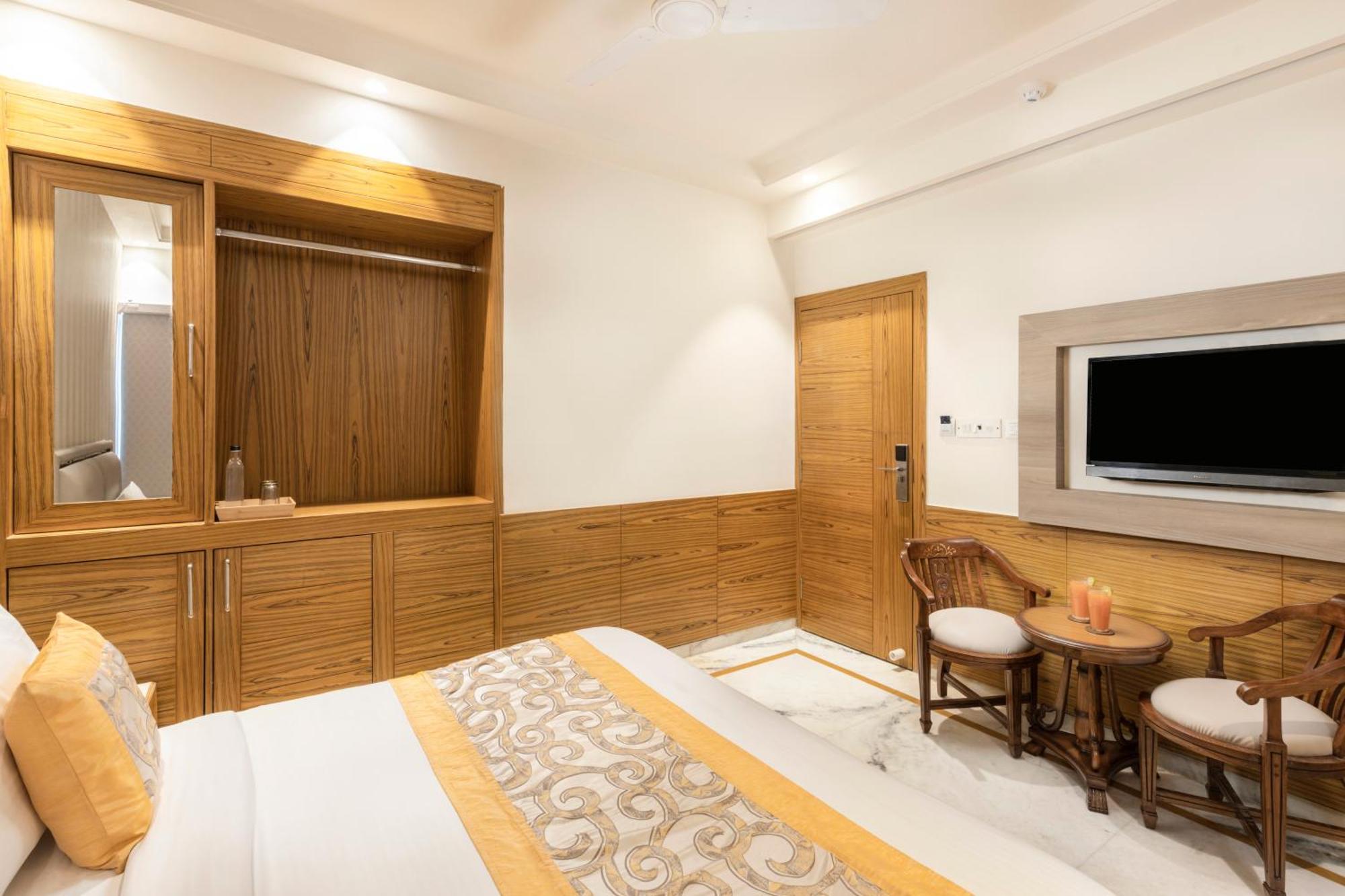 Hotel Aero Star By Star Group New Delhi Eksteriør billede