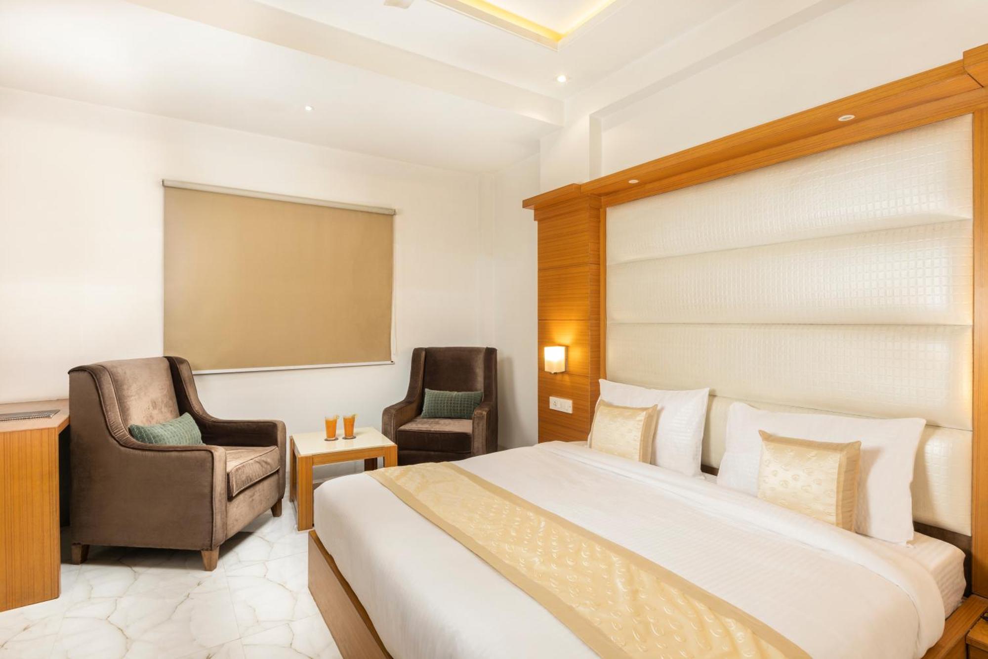 Hotel Aero Star By Star Group New Delhi Eksteriør billede