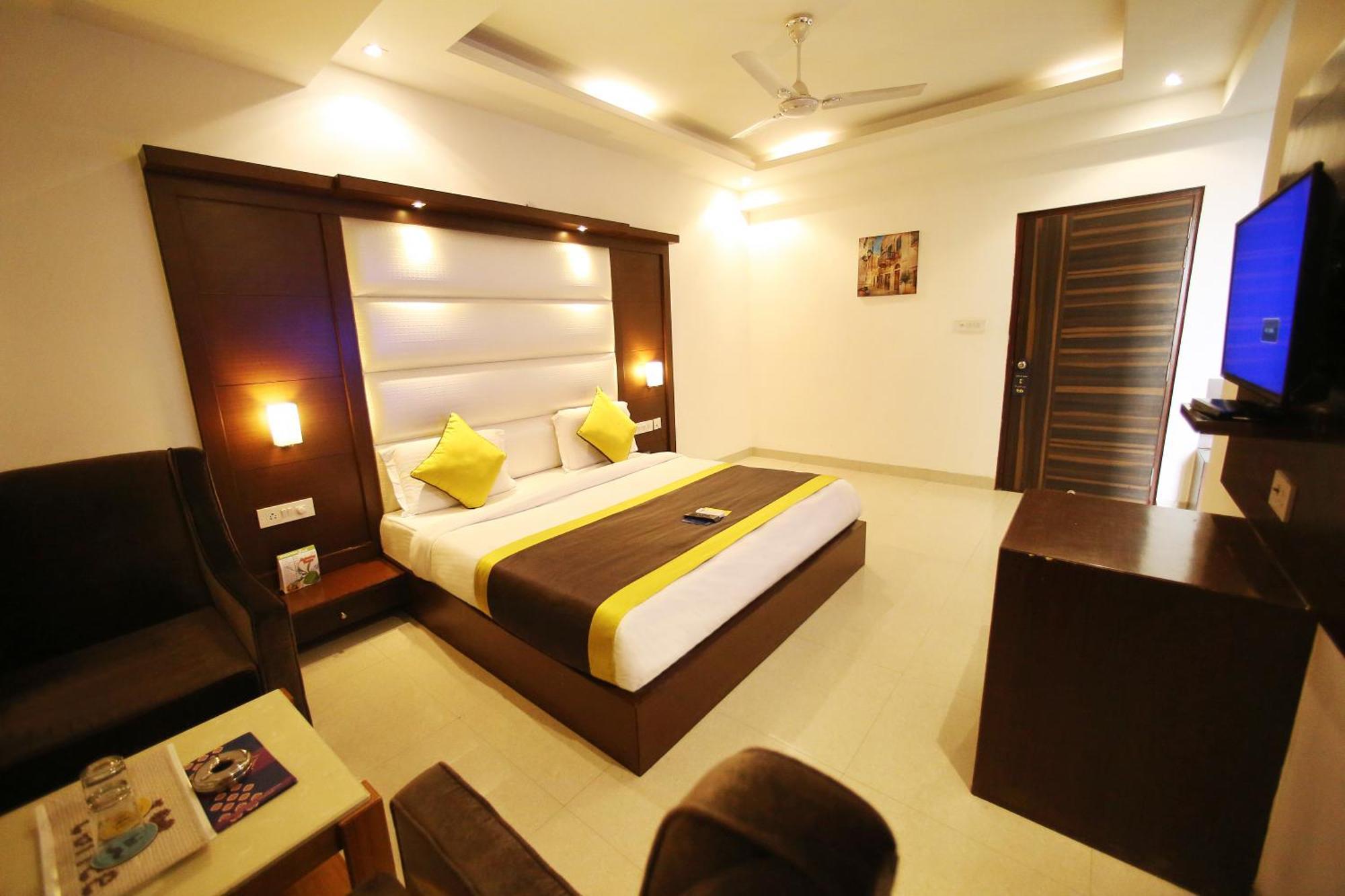 Hotel Aero Star By Star Group New Delhi Eksteriør billede