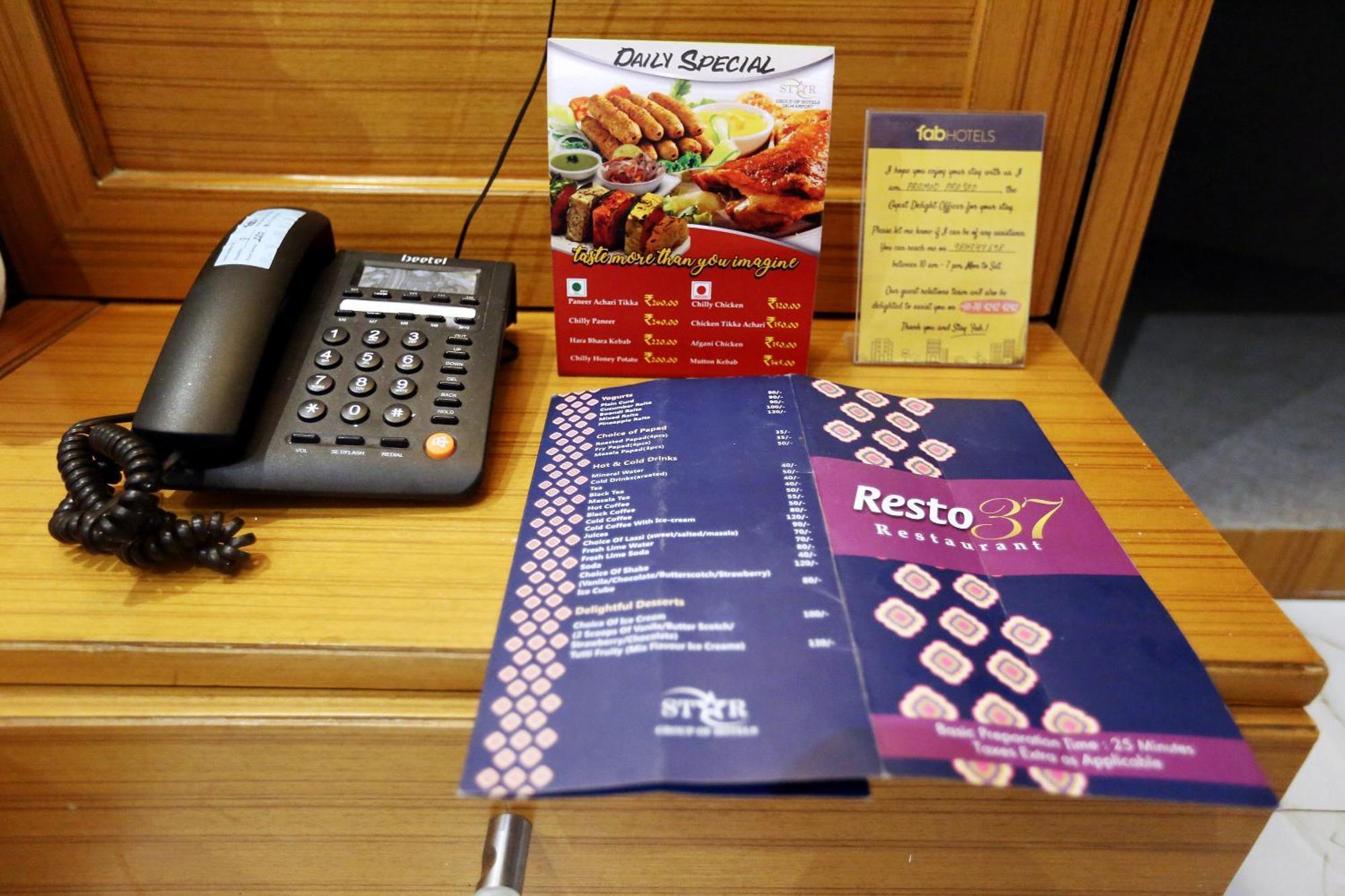 Hotel Aero Star By Star Group New Delhi Eksteriør billede