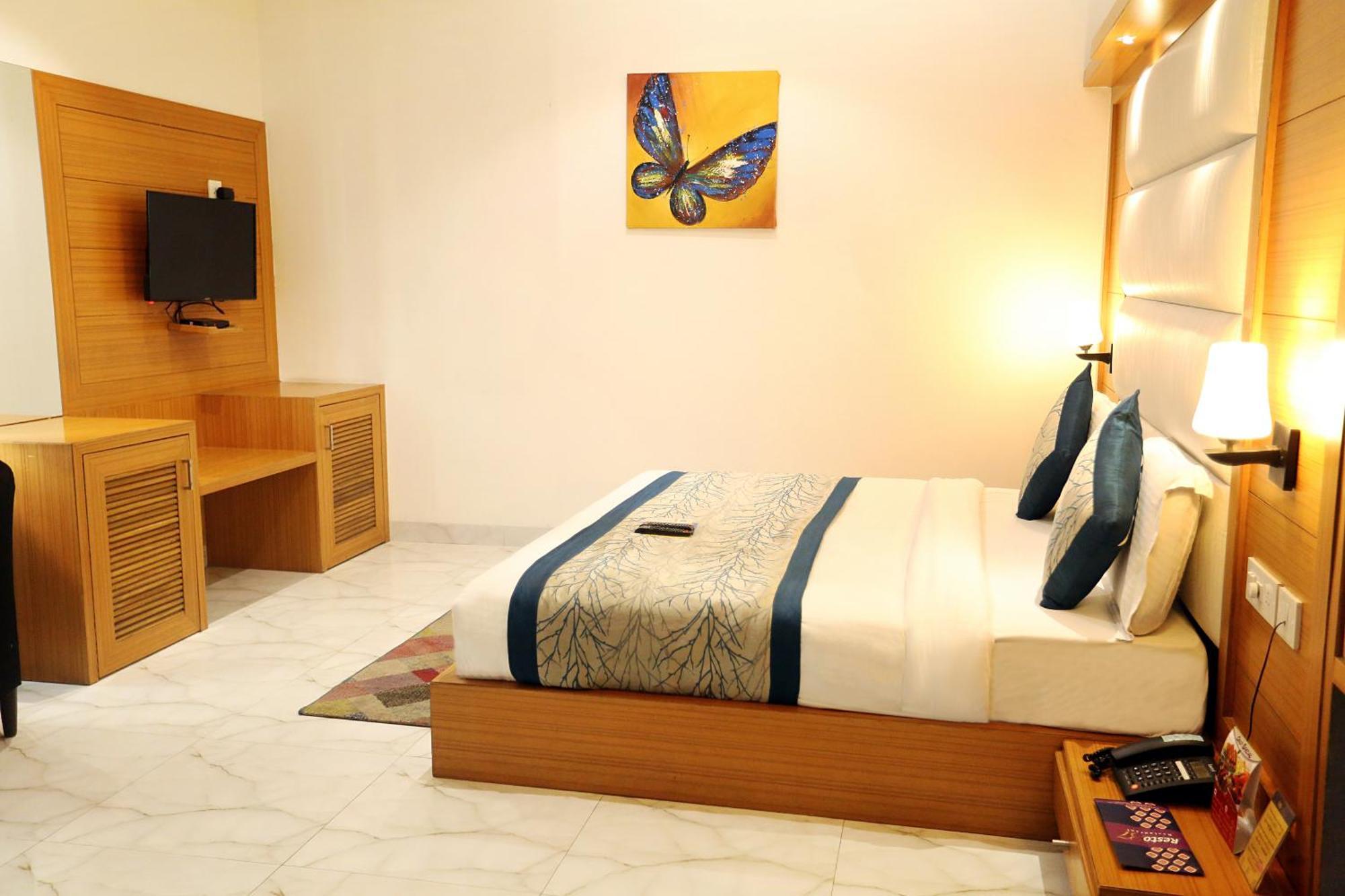 Hotel Aero Star By Star Group New Delhi Eksteriør billede