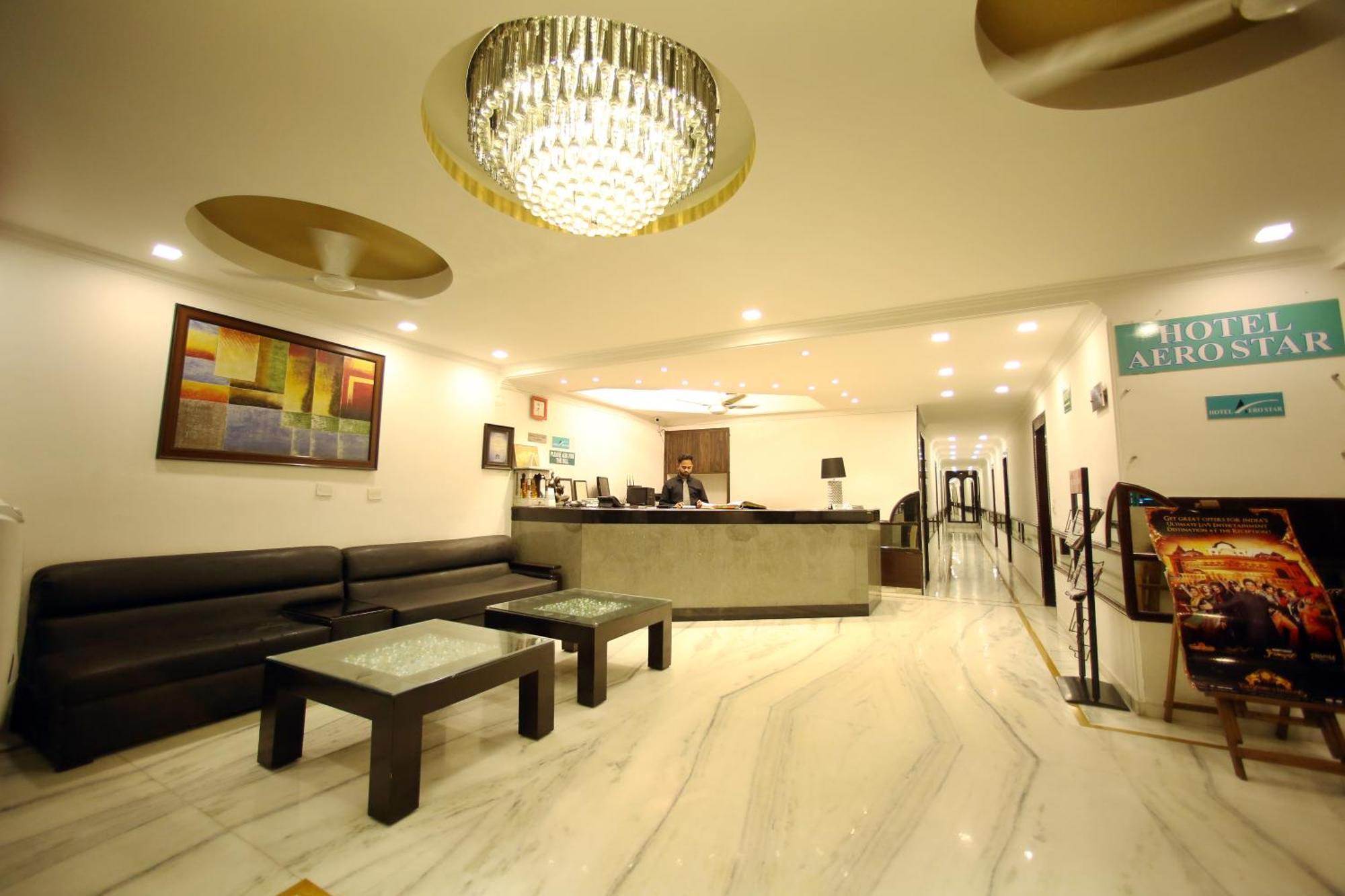 Hotel Aero Star By Star Group New Delhi Eksteriør billede