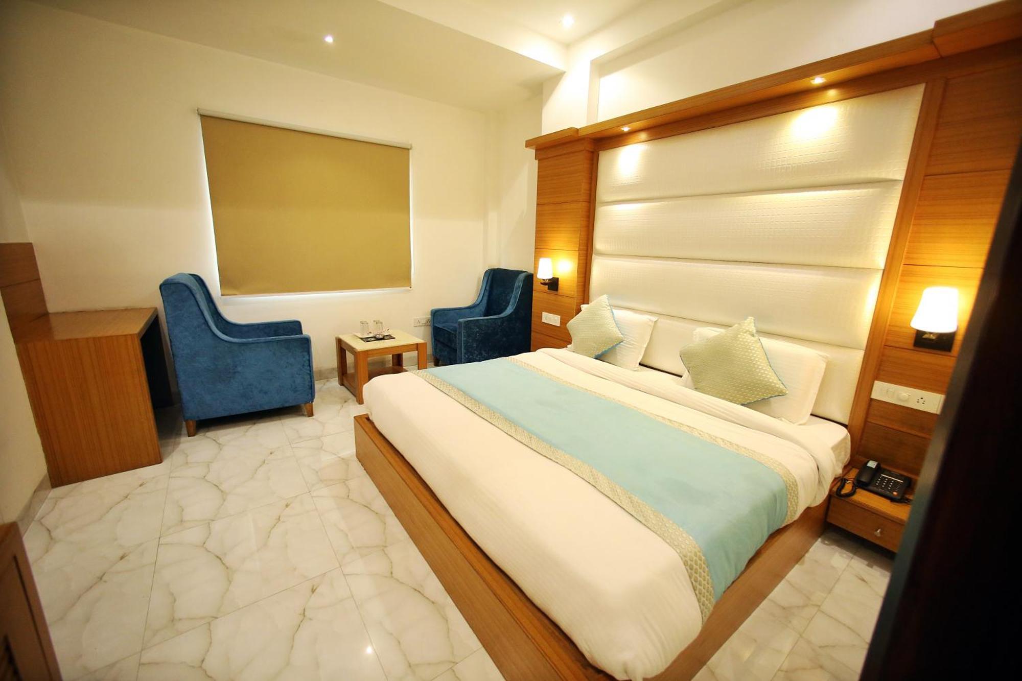 Hotel Aero Star By Star Group New Delhi Eksteriør billede