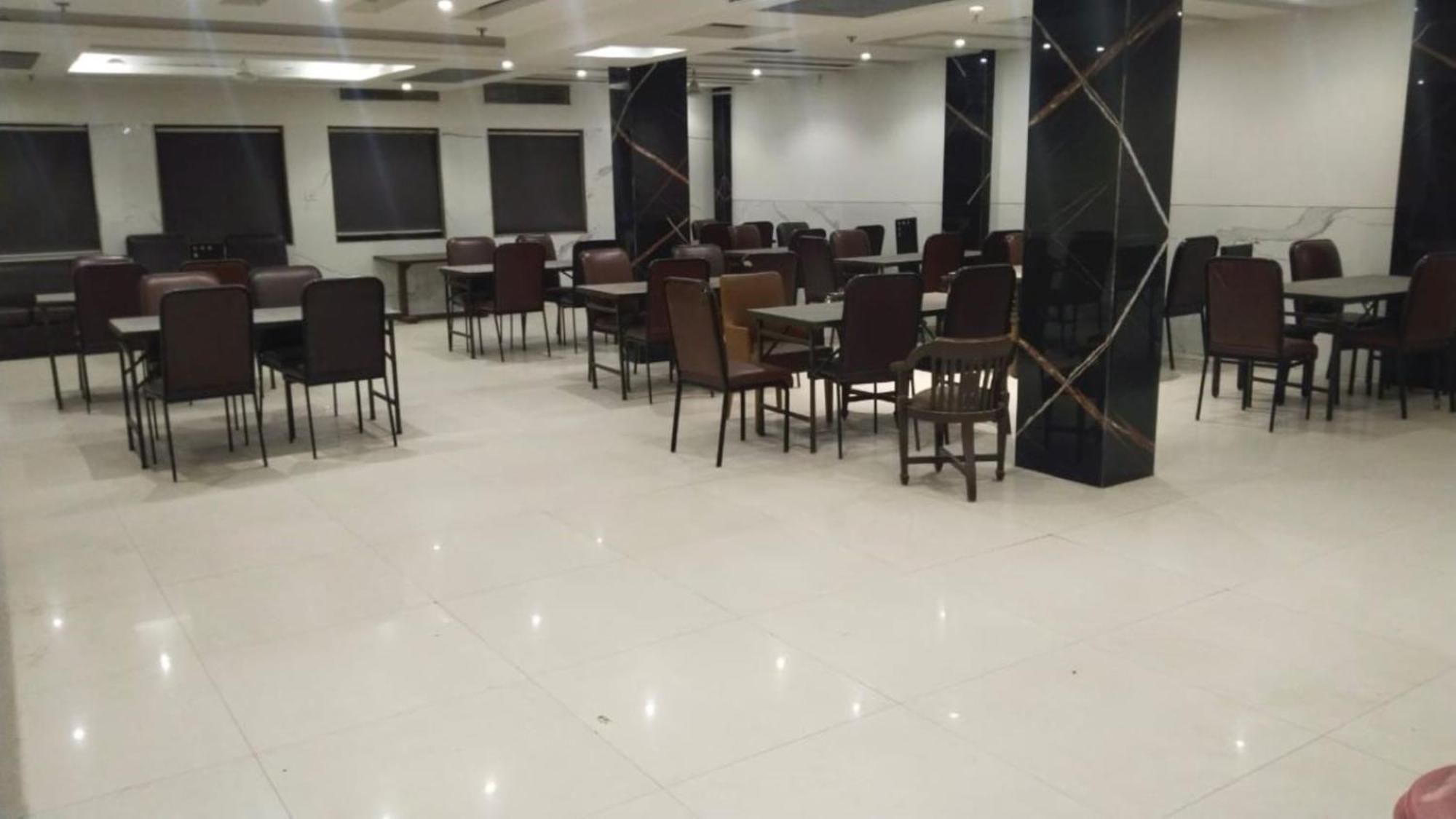 Hotel Aero Star By Star Group New Delhi Eksteriør billede