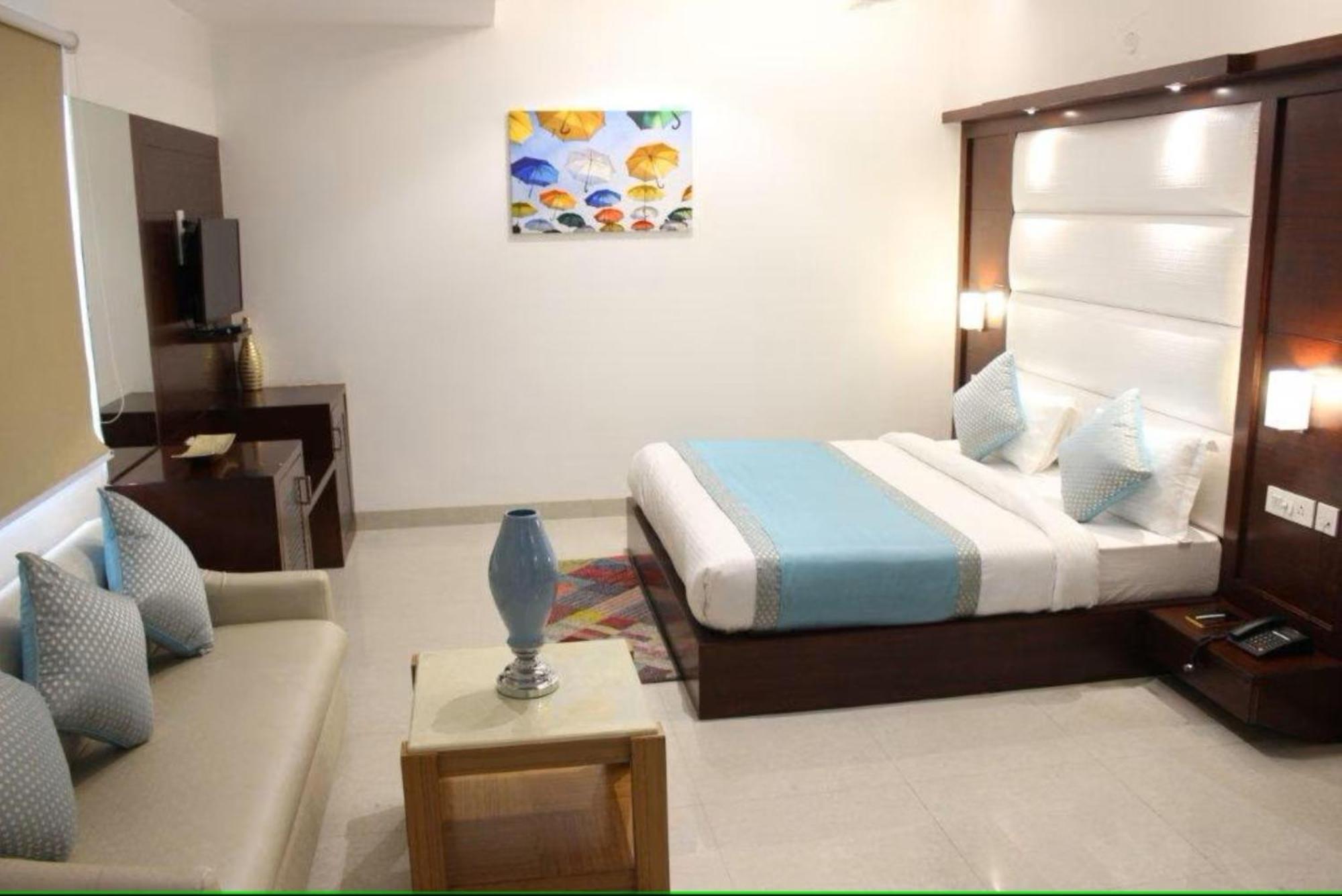 Hotel Aero Star By Star Group New Delhi Eksteriør billede