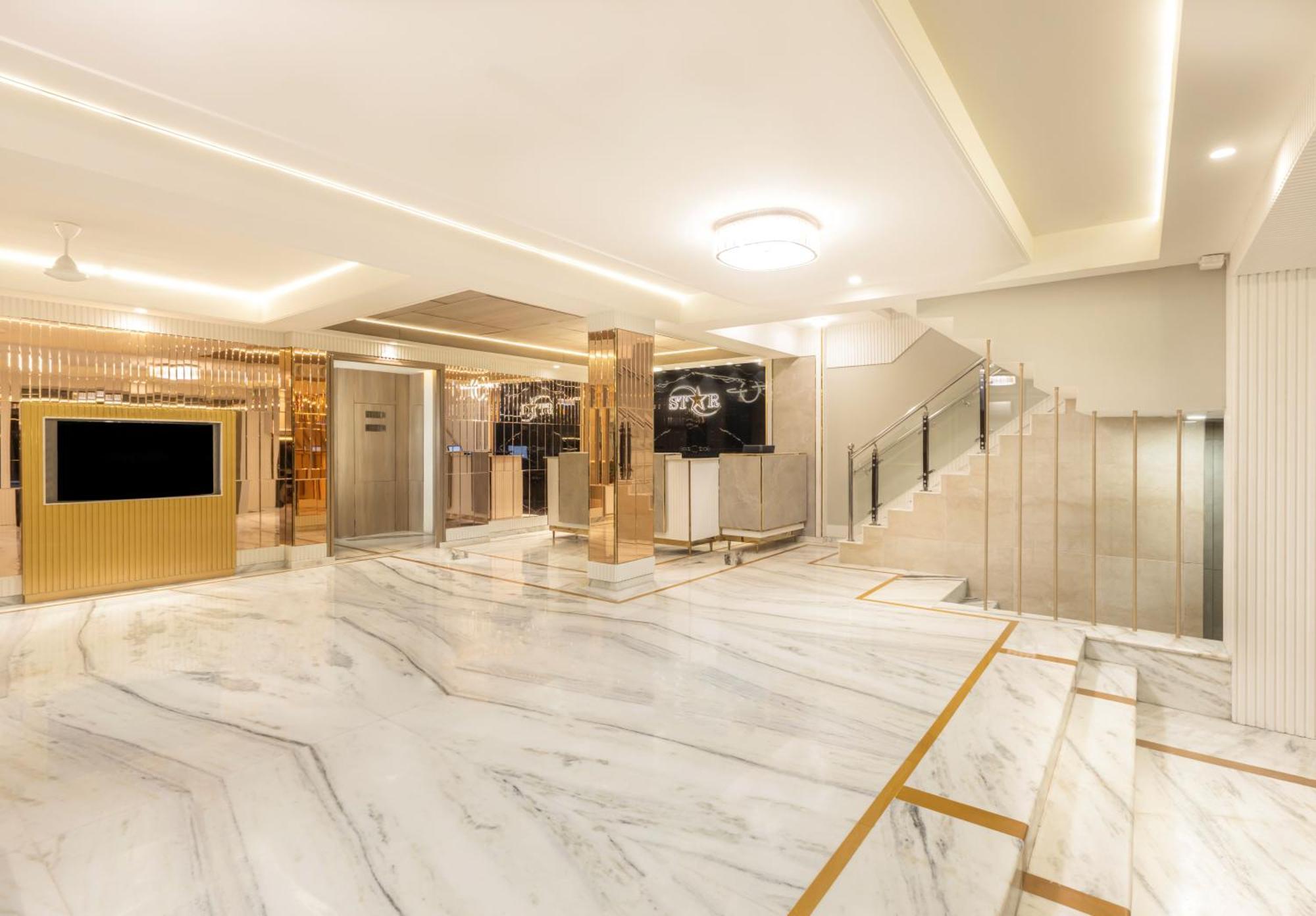 Hotel Aero Star By Star Group New Delhi Eksteriør billede